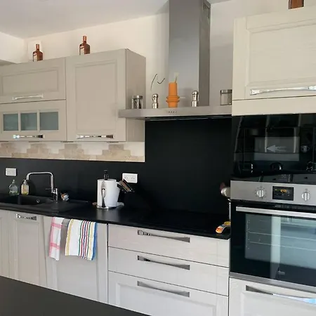 Semesterbostad Rez De Maison Neuve Piscine Wifi Poolhouse En Pierre