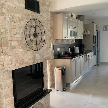 Rez De Maison Neuve Piscine Wifi Poolhouse En Pierre * Penta di Casinca