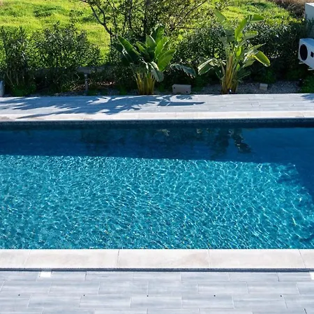 Rez De Maison Neuve Piscine Wifi Poolhouse En Pierre Casa de Férias Penta di Casinca