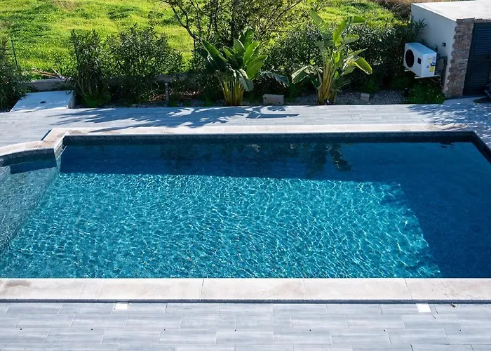Rez De Maison Neuve Piscine Wifi Poolhouse En Pierre Feriehus Penta di Casinca