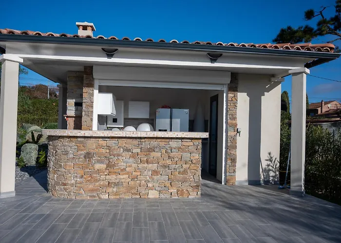 Rez De Maison Neuve Piscine Wifi Poolhouse En Pierre * Penta di Casinca