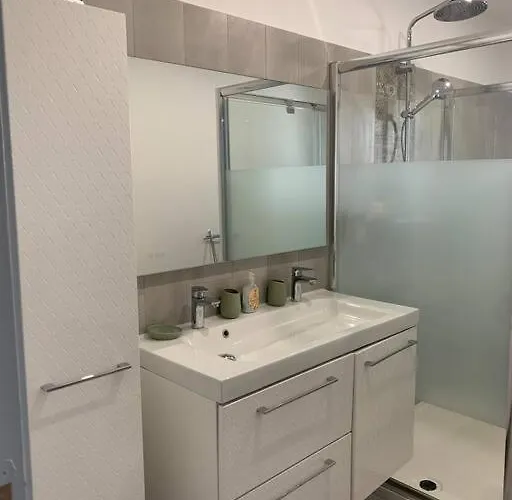 Prázdninový dům Rez De Maison Neuve Piscine Wifi Poolhouse En Pierre Penta di Casinca