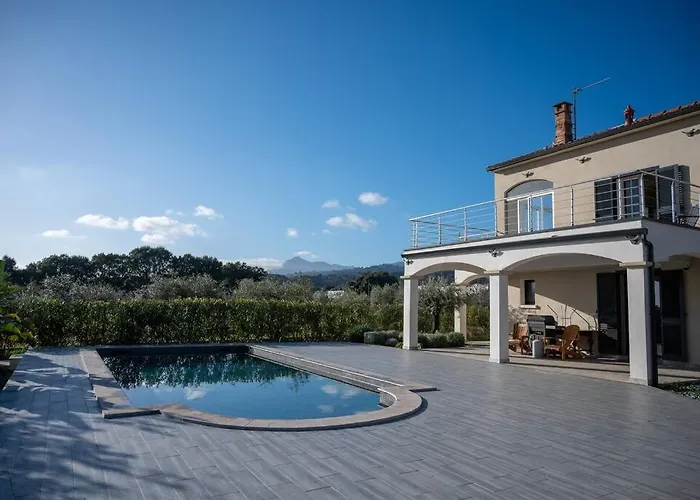 Rez De Maison Neuve Piscine Wifi Poolhouse En Pierre Feriehus Penta di Casinca